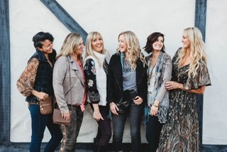 Group of smiling women

The Kristi Jones Podcast - Discover How to Spend Time To Save Time