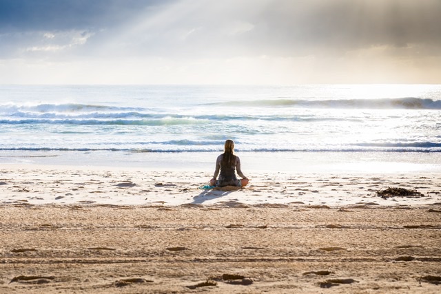 Woman meditating at the beach

The Kristi Jones Podcast - Discover How to Spend Time To Save Time