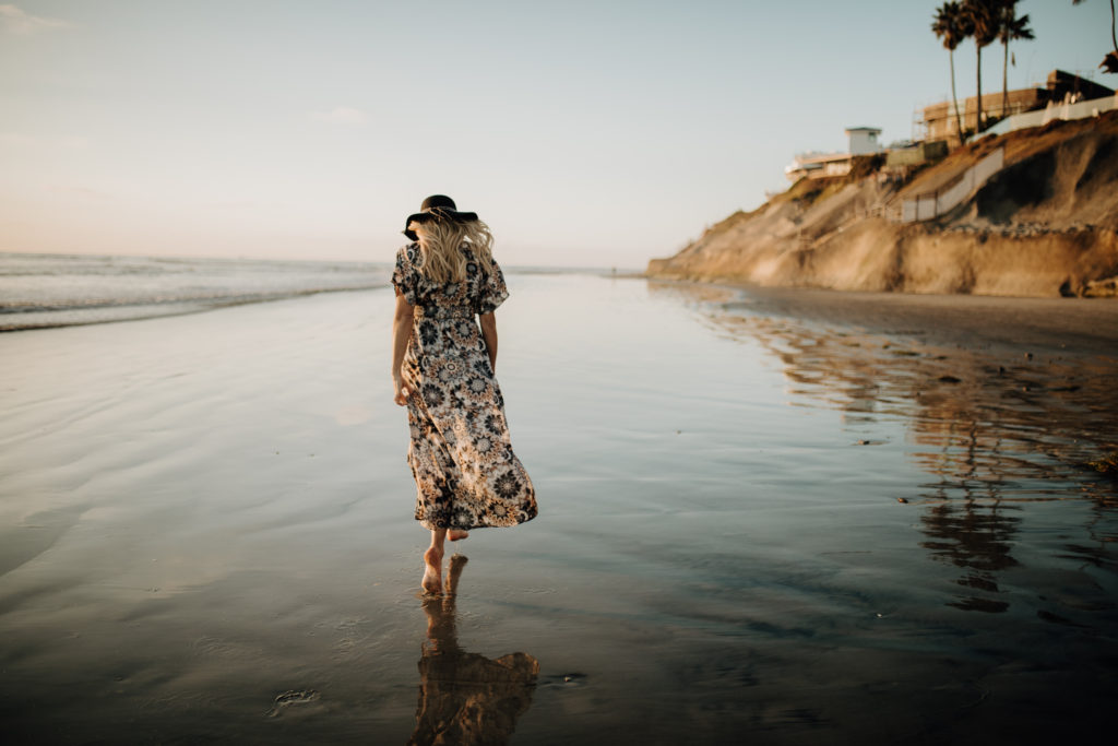 woman walk on beach

The Kristi Jones podcast - 6 Ways to Combat Stress & Overwhelm